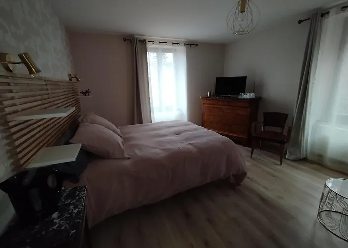 D'hote La Domaine Du Bagnerot Bed & Breakfast 3*