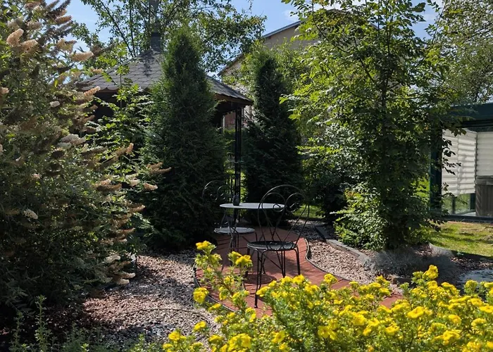 D'hote La Domaine Du Bagnerot 3*